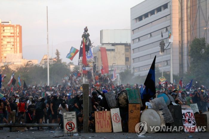 칠레 중앙은행 페소화 추락에 달러 유동성 공급