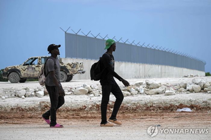 치안 무너진 아이티서 과도정부 인사 세 명 부패 의혹까지 연루