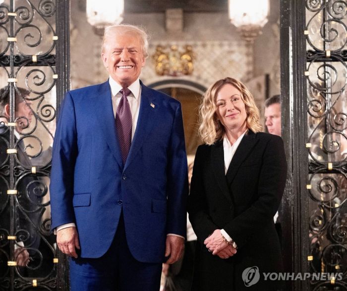 [트럼프2기 출범] 너도나도 '눈도장'…트럼프와의 관계개선 시도 줄이어