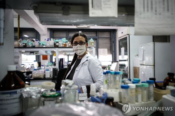 정부 예산 삭감으로 해외로 떠나는 아르헨티나 과학자들