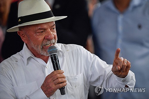 80대 고령 룰라, 피부암으로 방사선 치료…4선 도전 괜찮을까