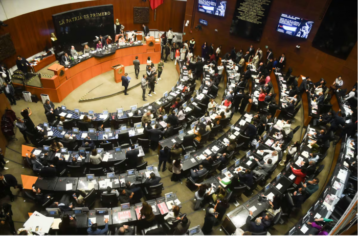 Morena sofoca las resistencias internas y avala en…