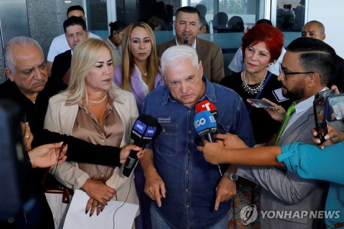 '여론조사 1위' 파나마 前 대통령, 대선 후보 자격 상실