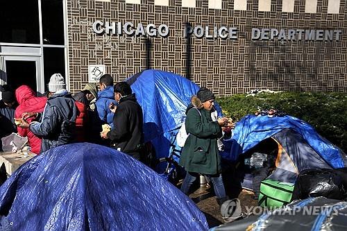 美 시카고, 불법입국자 임시보호소 거주기간 60일로 제한