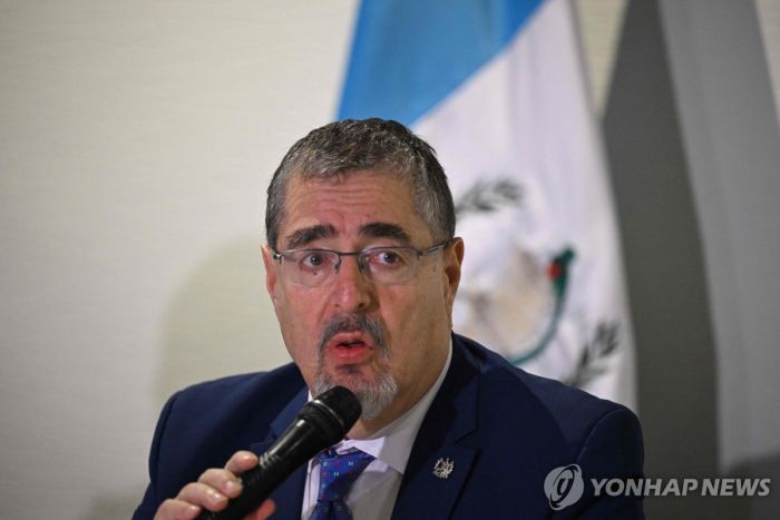과테말라 대통령 당선인, 검찰과 정면충돌…"쿠데타 음모 있다"